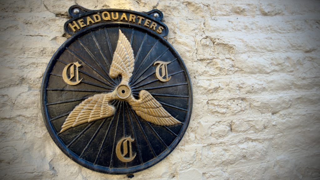 A surviving winged wheel sign on
the Black Swan